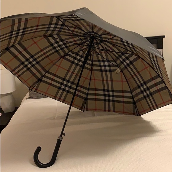 burberry umbrella used